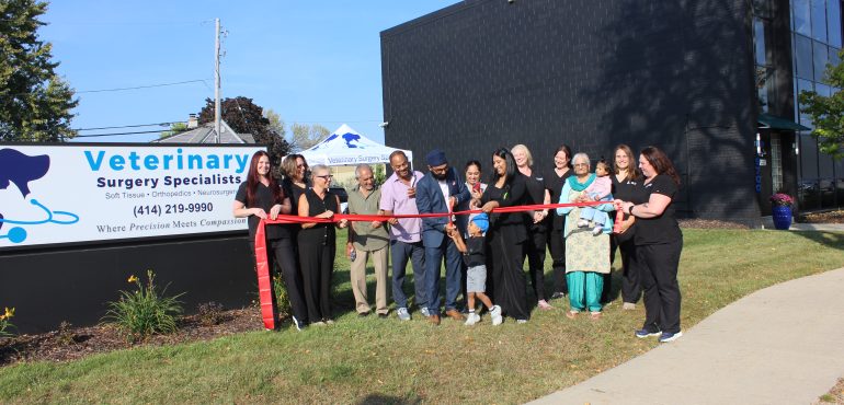 Veterinary Surgery Specialist ribbon cutting 2
